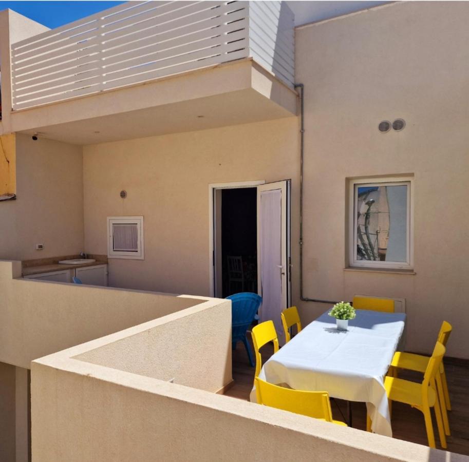 Beach Apartments Marina Di Ragusa Exterior foto