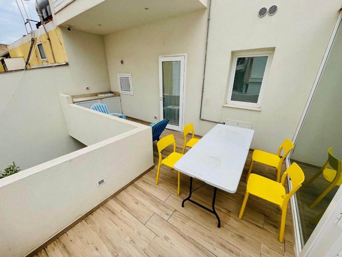 Beach Apartments Marina Di Ragusa Exterior foto